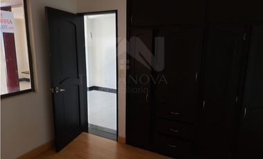 Apartamento en arriendo en conjunto cerrado Laureles