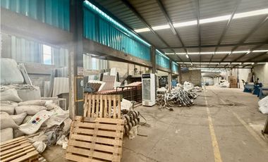 RENTO BODEGA EN COTA