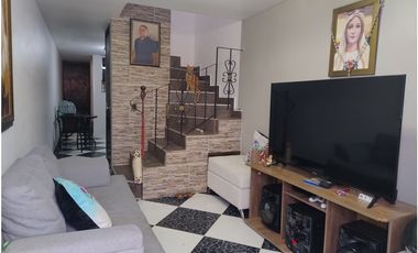 Casa Unifamiliar en Venta Sector Robledo Santa Maria