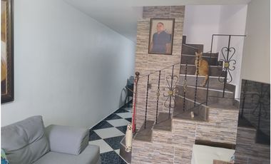 Casa Unifamiliar en Venta Sector Robledo Santa Maria