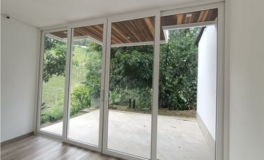 Casa Campestre en Venta Sabaneta, sector la Doctora