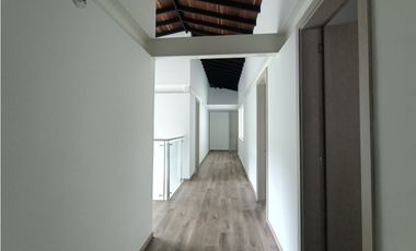 Casa Campestre en Venta Sabaneta, sector la Doctora