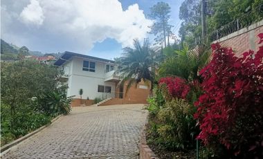 Casa Campestre en Venta Sabaneta, sector la Doctora