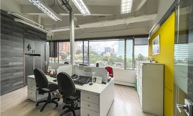 Oficina en Arriendo Manila Medellín