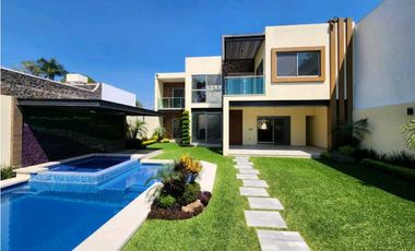 VENTA DE CASA CON ALBERCA EN VISTA HERMOSA EN CUERNAVACA