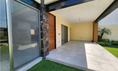 VENTA DE CASA CON ALBERCA EN VISTA HERMOSA EN CUERNAVACA
