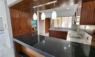 VENTA DE CASA CON ALBERCA EN VISTA HERMOSA EN CUERNAVACA