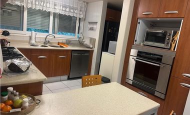 Casa en Las guilas: amplitud, seguridad y plusvalía garantizada