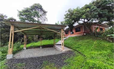 Casa campestre vía Armenia