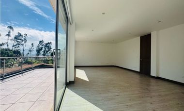 Arriendo casa de dos niveles campestres en cajica en conjunto.