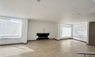 Arriendo casa de dos niveles campestres en cajica en conjunto.