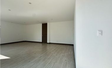 Arriendo casa de dos niveles campestres en cajica en conjunto.