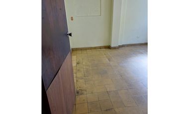 PARQUE LEFEVRE / CINCUENTENARIO / 673M / EDIFICIO PARA INVERSION JC