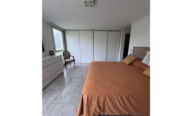 Hermosa casa en venta 5 dormitorios y pileta en Estancia Las Lilas