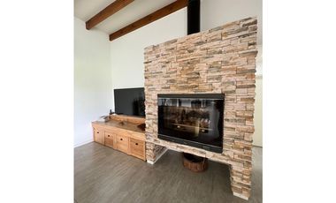 Hermosa casa en venta 5 dormitorios y pileta en Estancia Las Lilas