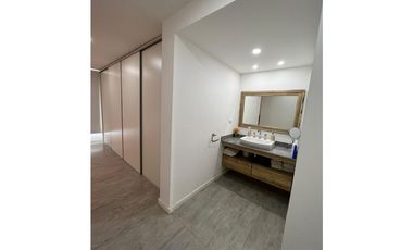 Hermosa casa en venta 5 dormitorios y pileta en Estancia Las Lilas