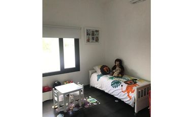 VENTA CASA EN CLUB DE CAMPO LA ELINA COMARCAS, LUJAN BS AS