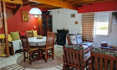 DOS CASAS EN UN LOTE MULTIFAMILIAR