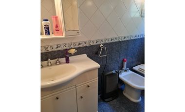 DOS CASAS EN UN LOTE MULTIFAMILIAR