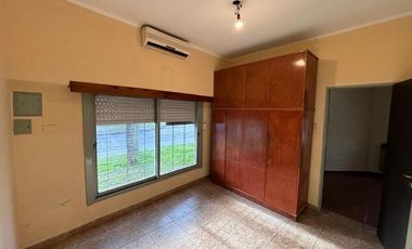 Casa PH en venta en Wilde
