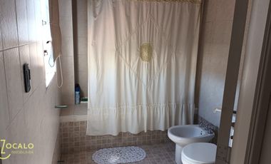 Casa con departamento independiente  en venta Godoy Cruz