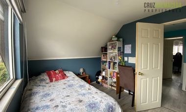 Casa en Arriendo en Amplia casa en Valle Volcanes 4D-2B