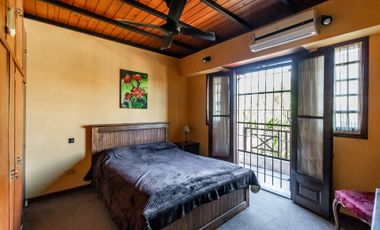 VENTA CASA 6 AMB. CON JARDÍN/COCH.SAN ANDRES