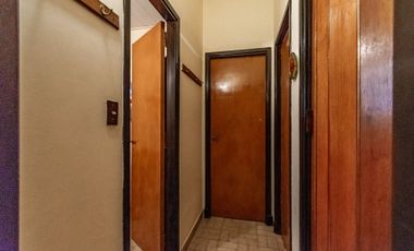 VENTA CASA 6 AMB. CON JARDÍN/COCH.SAN ANDRES