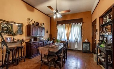 VENTA CASA 6 AMB. CON JARDÍN/COCH.SAN ANDRES