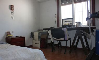 VENTA CASA 6 AMB. CON JARDÍN/COCH.SAN ANDRES