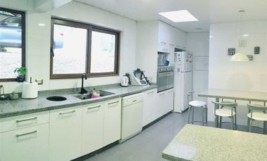 Casa en arriendo en LO BARNECHEA