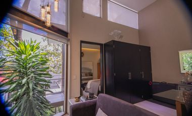Casa de Lujo en Renta Amueblada en Colinas de San Javier (San Wenceslao)