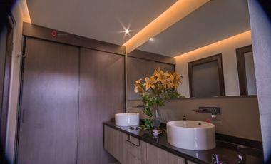 Casa de Lujo en Renta Amueblada en Colinas de San Javier (San Wenceslao)