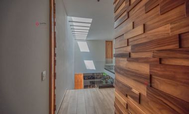 Casa de Lujo en Renta Amueblada en Colinas de San Javier (San Wenceslao)