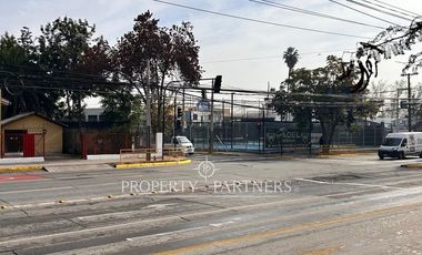 Gran terreno en venta esquina de Gran Avenida con Lo Moreno