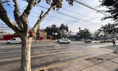 Gran terreno en venta esquina de Gran Avenida con Lo Moreno