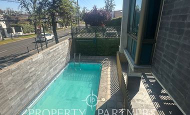 Arriendo de amplio y moderno departamento de 4 dormitorios en sector residencial de Ñuñoa