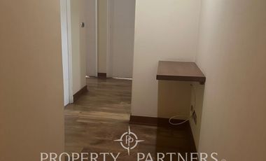 Arriendo de amplio y moderno departamento de 4 dormitorios en sector residencial de Ñuñoa