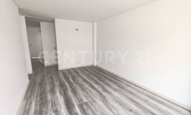 SE ARRIENDA APARTAMENTO EN CEDRO GOLF