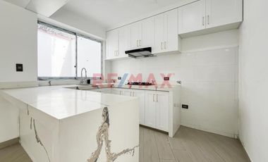 Se Alquila Moderno Flat de Extremo – Amplio, Iluminado y con Excelente Distribución