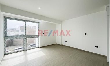 Se Alquila Moderno Flat de Extremo – Amplio, Iluminado y con Excelente Distribución