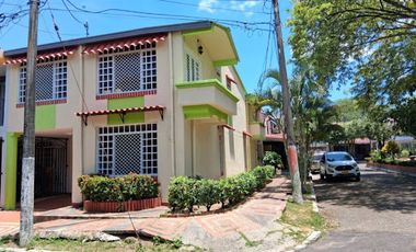 VENTA de CASA RESIDENCIAL en NEIVA