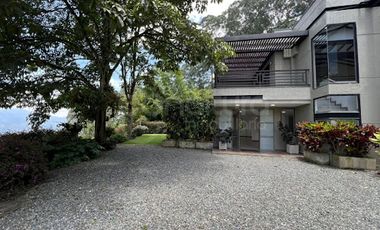 ARRIENDO de CASA CAMPESTRE en ENVIGADO