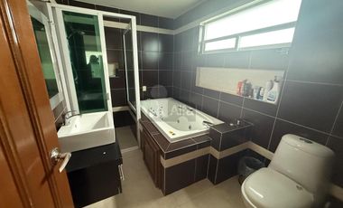 Casa en venta en Fracc.Monte Llano  Col. La Providencia Metepec, Estado de México.