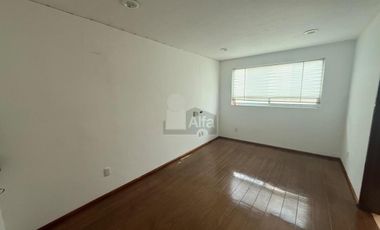 Casa en venta en Fracc.Monte Llano  Col. La Providencia Metepec, Estado de México.