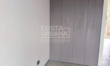 Oficina a estrenar en nuevo centro comercial