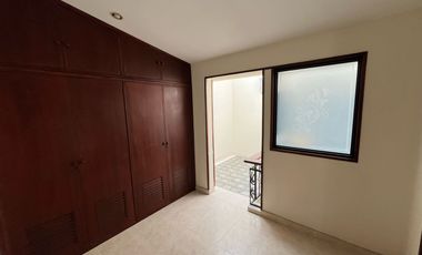 CASA EN VENTA EN EL CENTRO/CHINCHINA