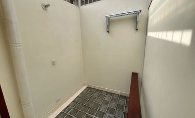 CASA EN VENTA EN EL CENTRO/CHINCHINA