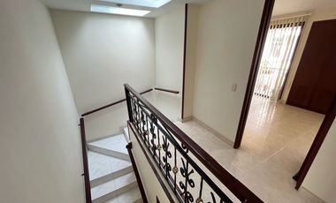 CASA EN VENTA EN EL CENTRO/CHINCHINA