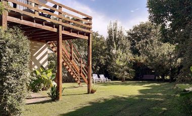 Casa en alquiler temporario - 2 Dormitorios 2 Baños - Miramar